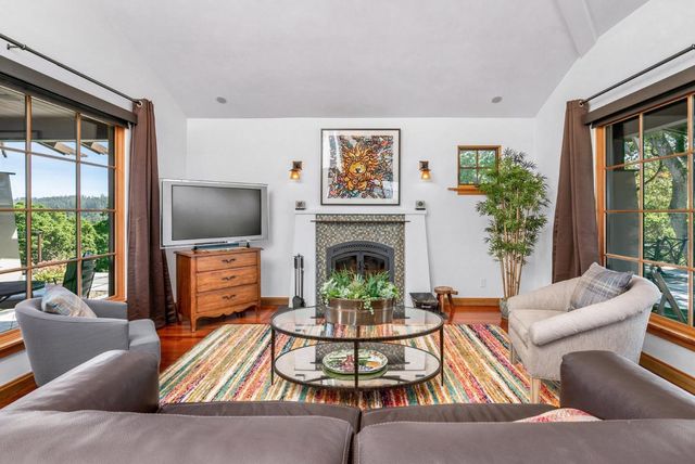 1205 Eagle Hill Road, Royal Oaks, CA 95076