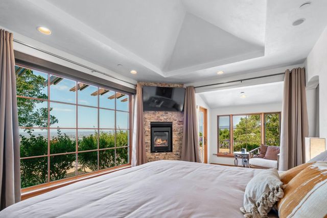 1205 Eagle Hill Road, Royal Oaks, CA 95076