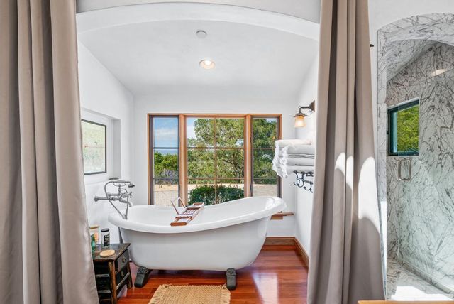 1205 Eagle Hill Road, Royal Oaks, CA 95076