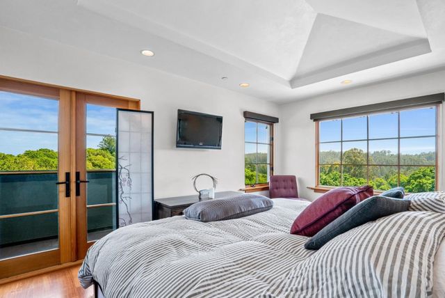 1205 Eagle Hill Road, Royal Oaks, CA 95076