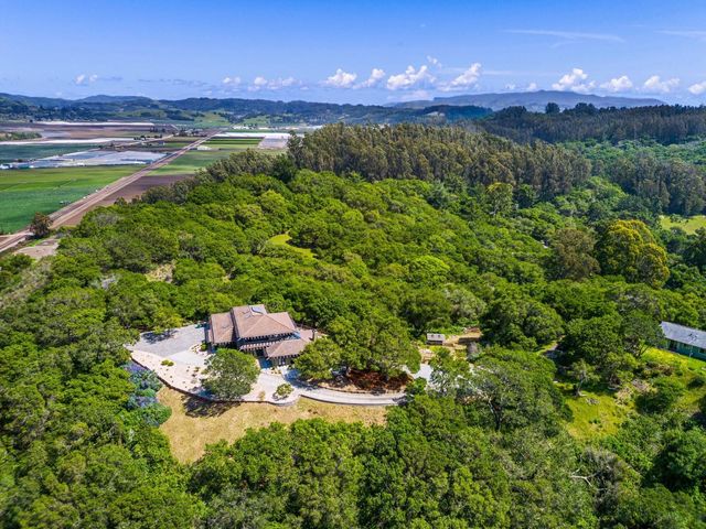 1205 Eagle Hill Road, Royal Oaks, CA 95076