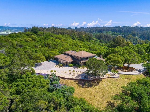 1205 Eagle Hill Road, Royal Oaks, CA 95076