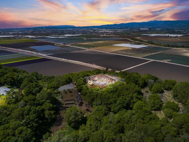 1205 Eagle Hill Road, Royal Oaks, CA 95076