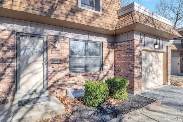 2499 Dordogne Drive, Maryland Heights, MO 63043