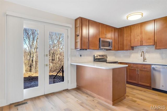 2499 Dordogne Drive, Maryland Heights, MO 63043