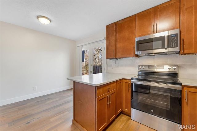 2499 Dordogne Drive, Maryland Heights, MO 63043