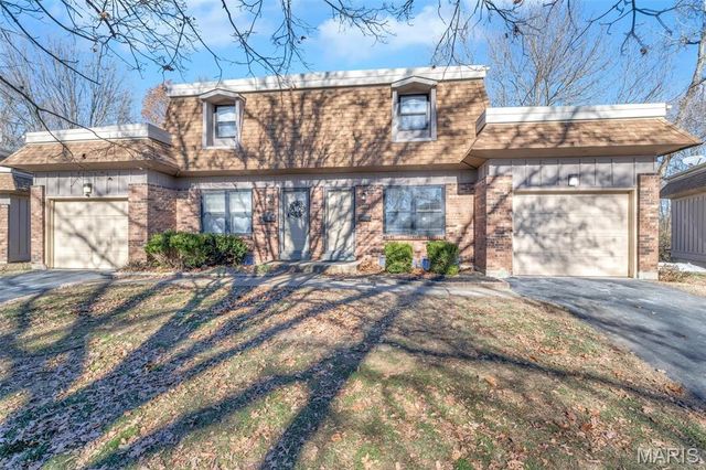2499 Dordogne Drive, Maryland Heights, MO 63043