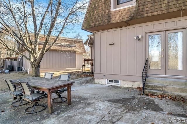 2499 Dordogne Drive, Maryland Heights, MO 63043