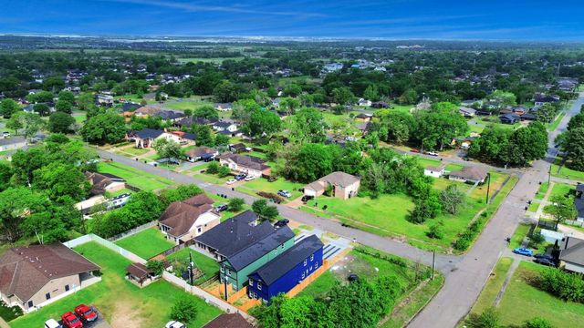 3808 Hiford Drive A, Houston, TX 77047