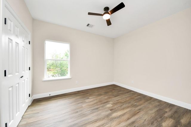 3808 Hiford Drive A, Houston, TX 77047