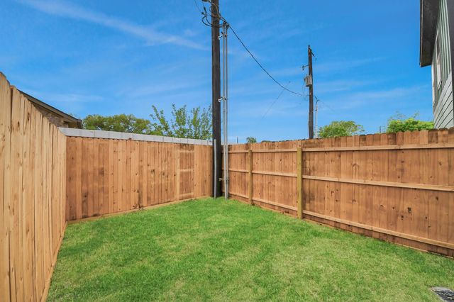 3808 Hiford Drive A, Houston, TX 77047