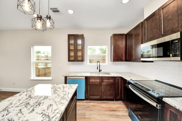 3808 Hiford Drive A, Houston, TX 77047