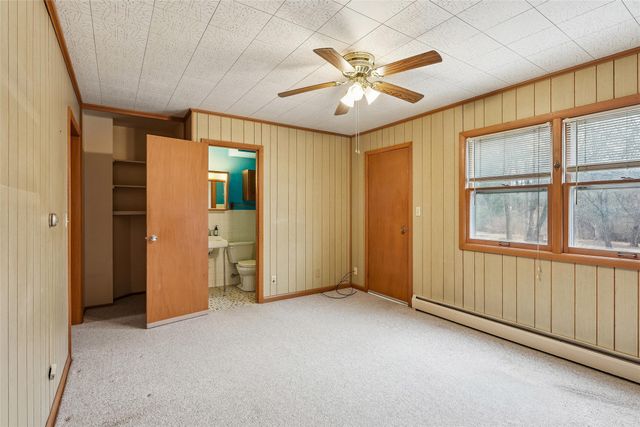 909 S 5th Street, Knoxville, IA 50138