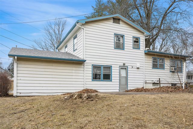 909 S 5th Street, Knoxville, IA 50138