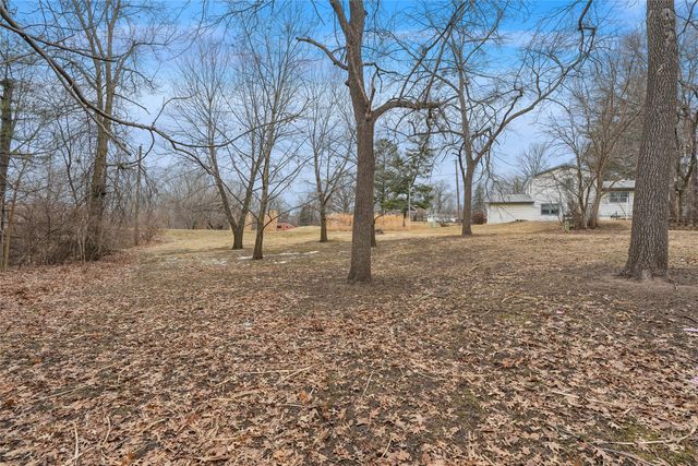 909 S 5th Street, Knoxville, IA 50138