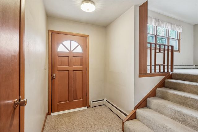 909 S 5th Street, Knoxville, IA 50138