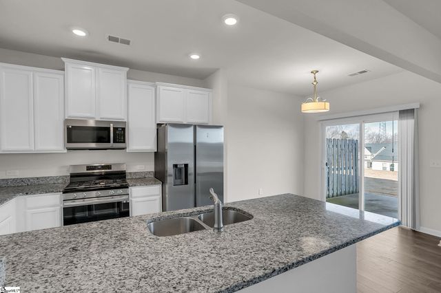 32 Apricot Lane, Duncan, SC 29334