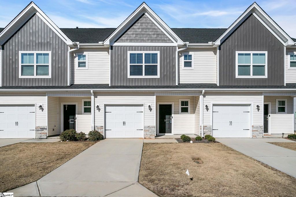 32 Apricot Lane, Duncan, SC 29334