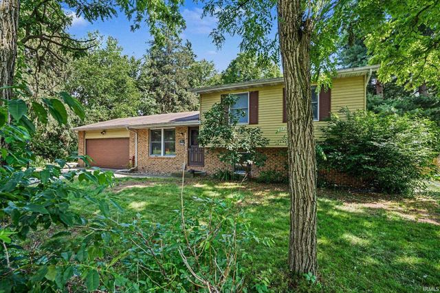 22020 Hanover Drive, Bristol, IN 46507