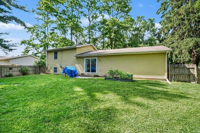 22020 Hanover Drive, Bristol, IN 46507