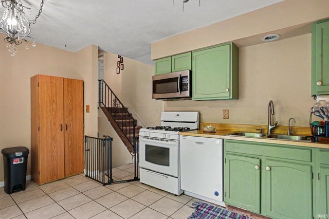 22020 Hanover Drive, Bristol, IN 46507