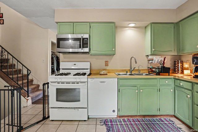 22020 Hanover Drive, Bristol, IN 46507