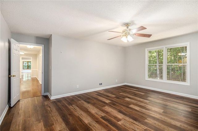 371 Lake Drive SE, Calhoun, GA 30701