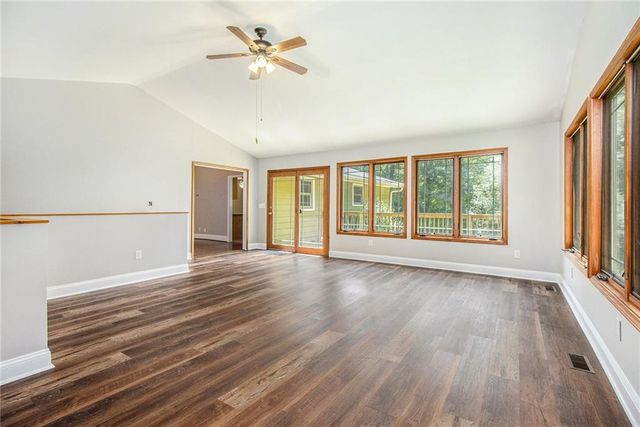 371 Lake Drive SE, Calhoun, GA 30701