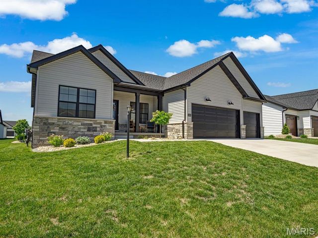 3160 Ashley Drive, Glen Carbon, IL 62034