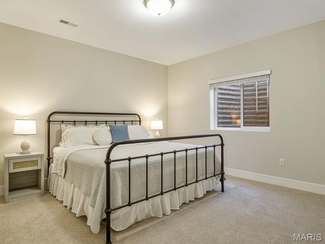 3160 Ashley Drive, Glen Carbon, IL 62034