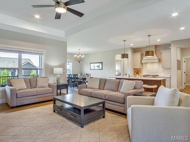 3160 Ashley Drive, Glen Carbon, IL 62034