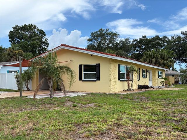 623 PALM BOULEVARD, Dunedin, FL 34698