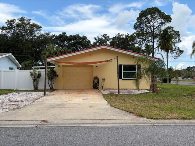 623 PALM BOULEVARD, Dunedin, FL 34698