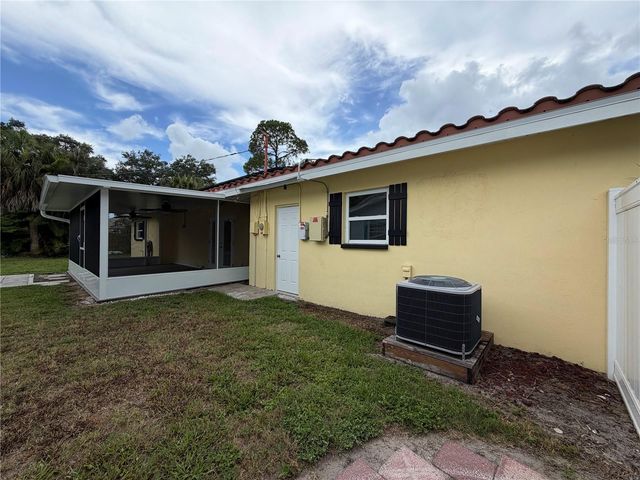 623 PALM BOULEVARD, Dunedin, FL 34698