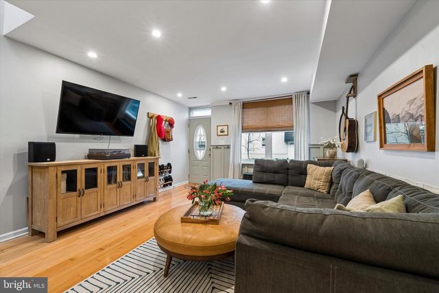 1138 MIFFLIN ST, Philadelphia, PA 19148