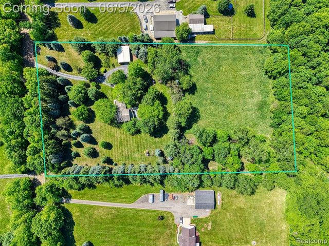 4057 N Herrington Road, Webberville, MI 48892