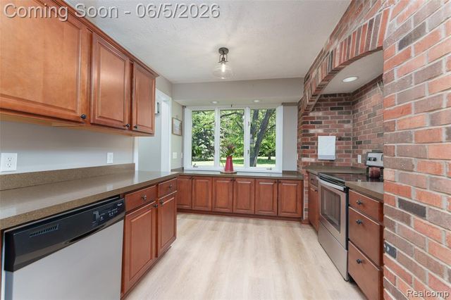 4057 N Herrington Road, Webberville, MI 48892