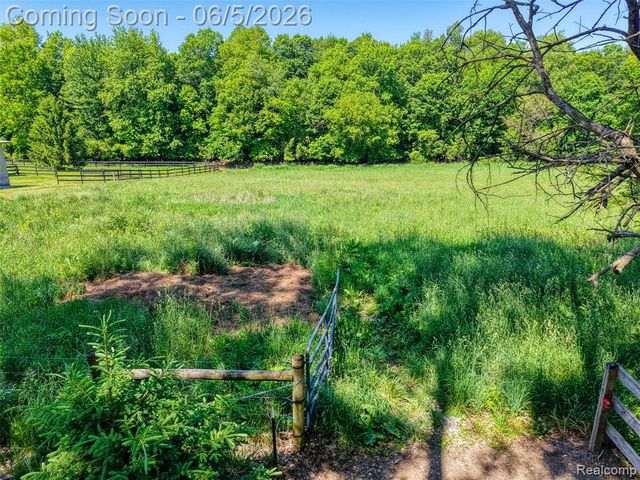 4057 N Herrington Road, Webberville, MI 48892