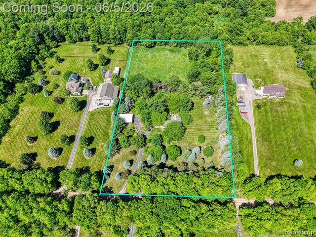4057 N Herrington Road, Webberville, MI 48892