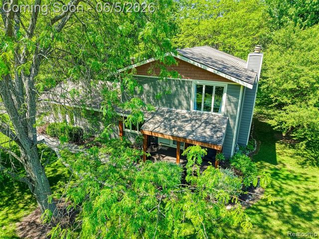 4057 N Herrington Road, Webberville, MI 48892
