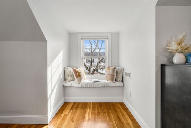 49 Grove Cir, Braintree, MA 02184