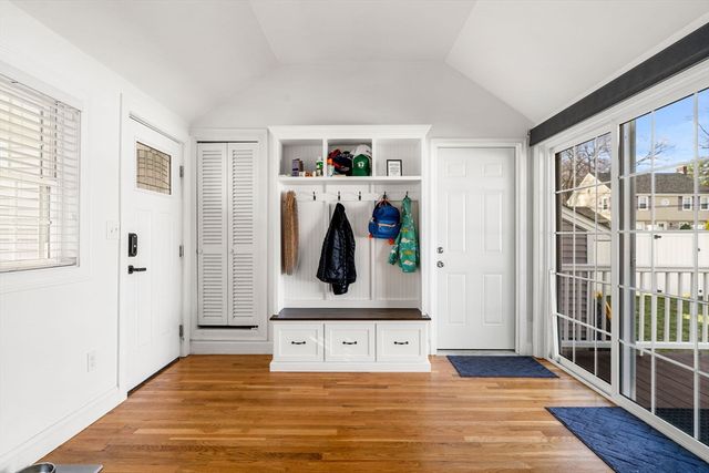 49 Grove Cir, Braintree, MA 02184