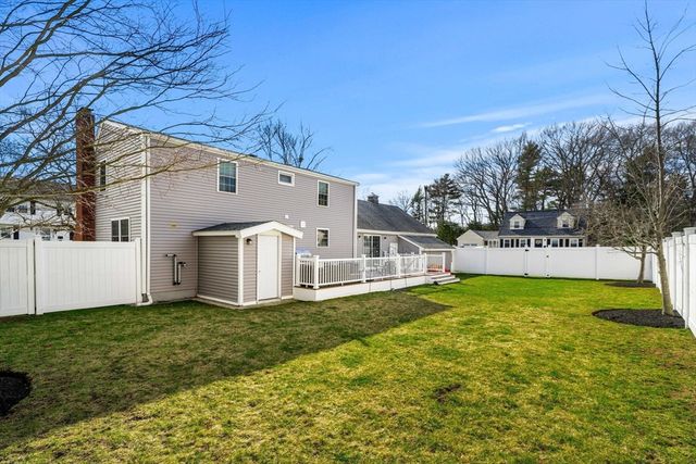 49 Grove Cir, Braintree, MA 02184