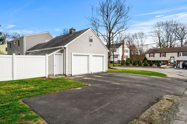 49 Grove Cir, Braintree, MA 02184