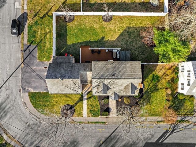 49 Grove Cir, Braintree, MA 02184