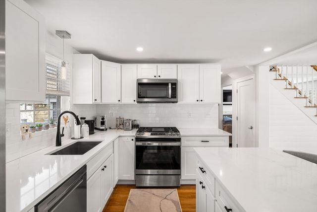 49 Grove Cir, Braintree, MA 02184