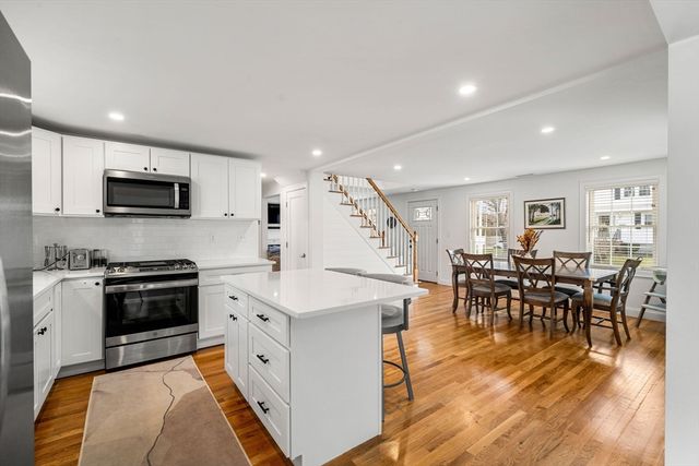 49 Grove Cir, Braintree, MA 02184