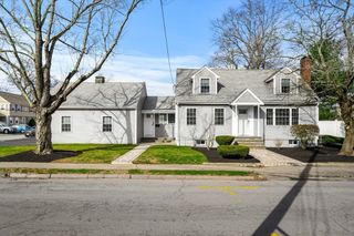 49 Grove Cir, Braintree, MA 02184