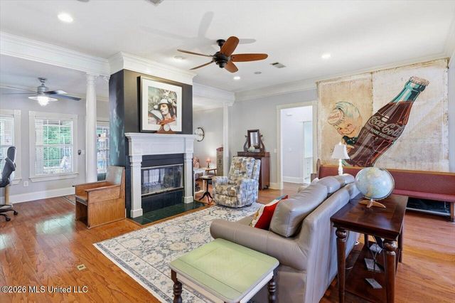 1521 Lake Mimosa Drive, Raymond, MS 39154