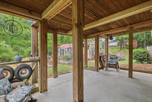 1521 Lake Mimosa Drive, Raymond, MS 39154